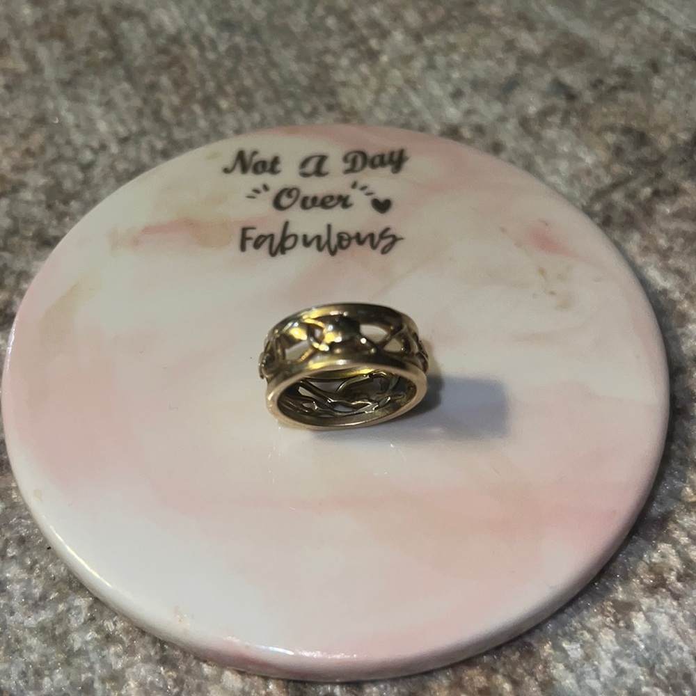 Heavy Gold Ring Antique !!